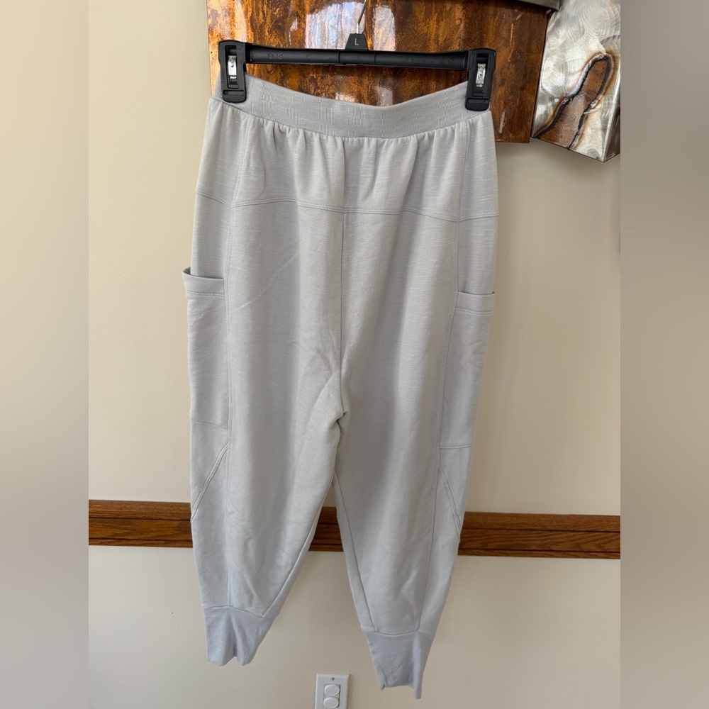 Anthropologie Daily Practice Harem Joggers Large Light Gray Relaxed Fit Joggers - Picture 4 of 8